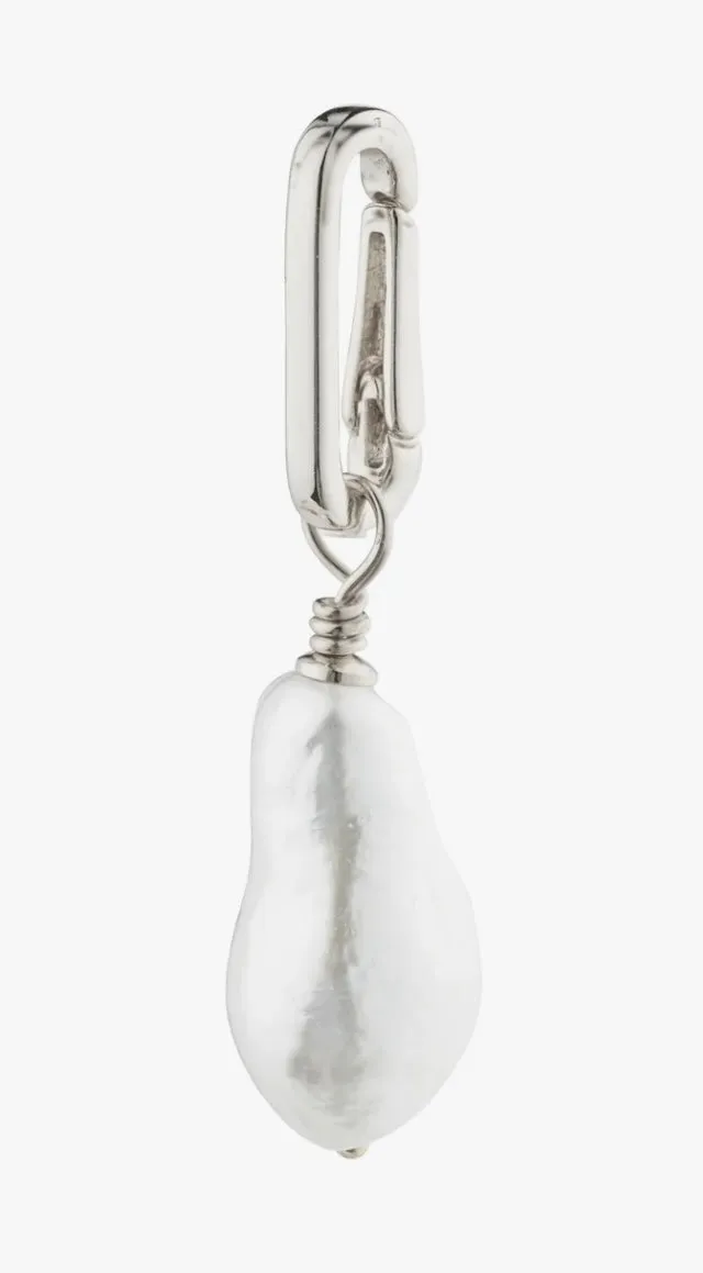 CHARM SILVER PLATED PEARL PENDANT