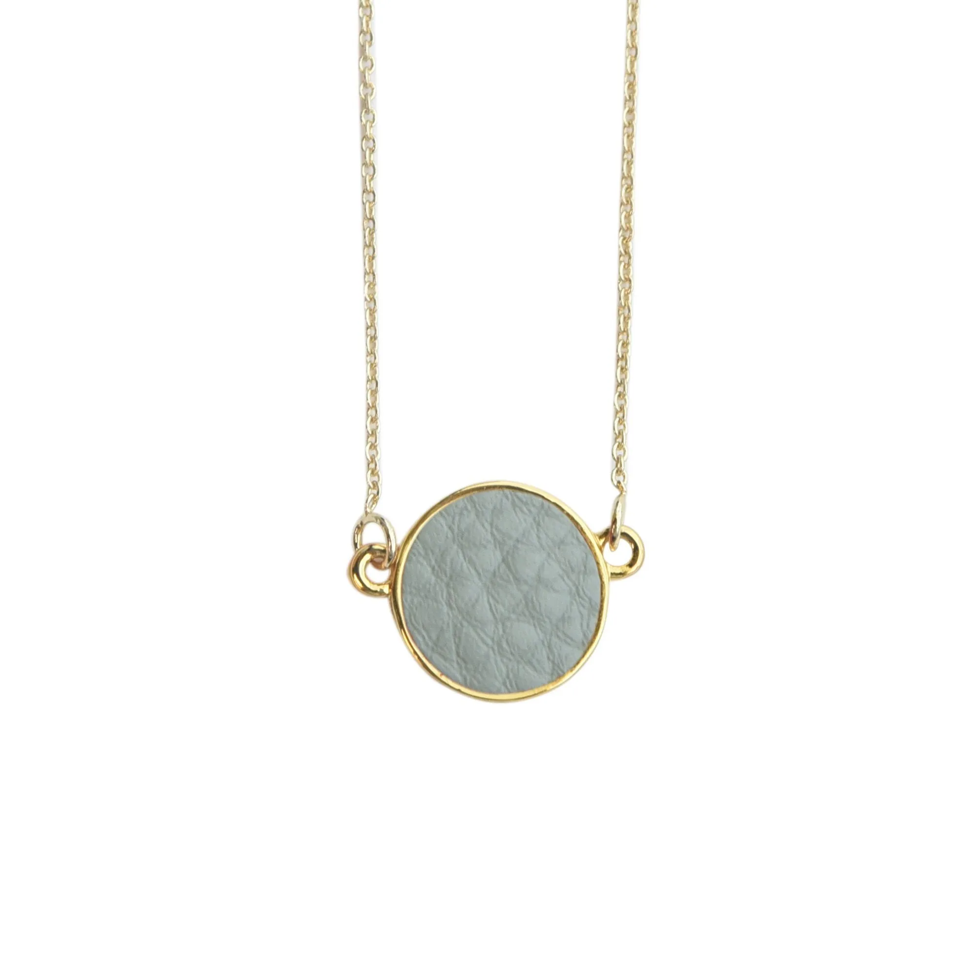 Pebble Grain Circle Necklace