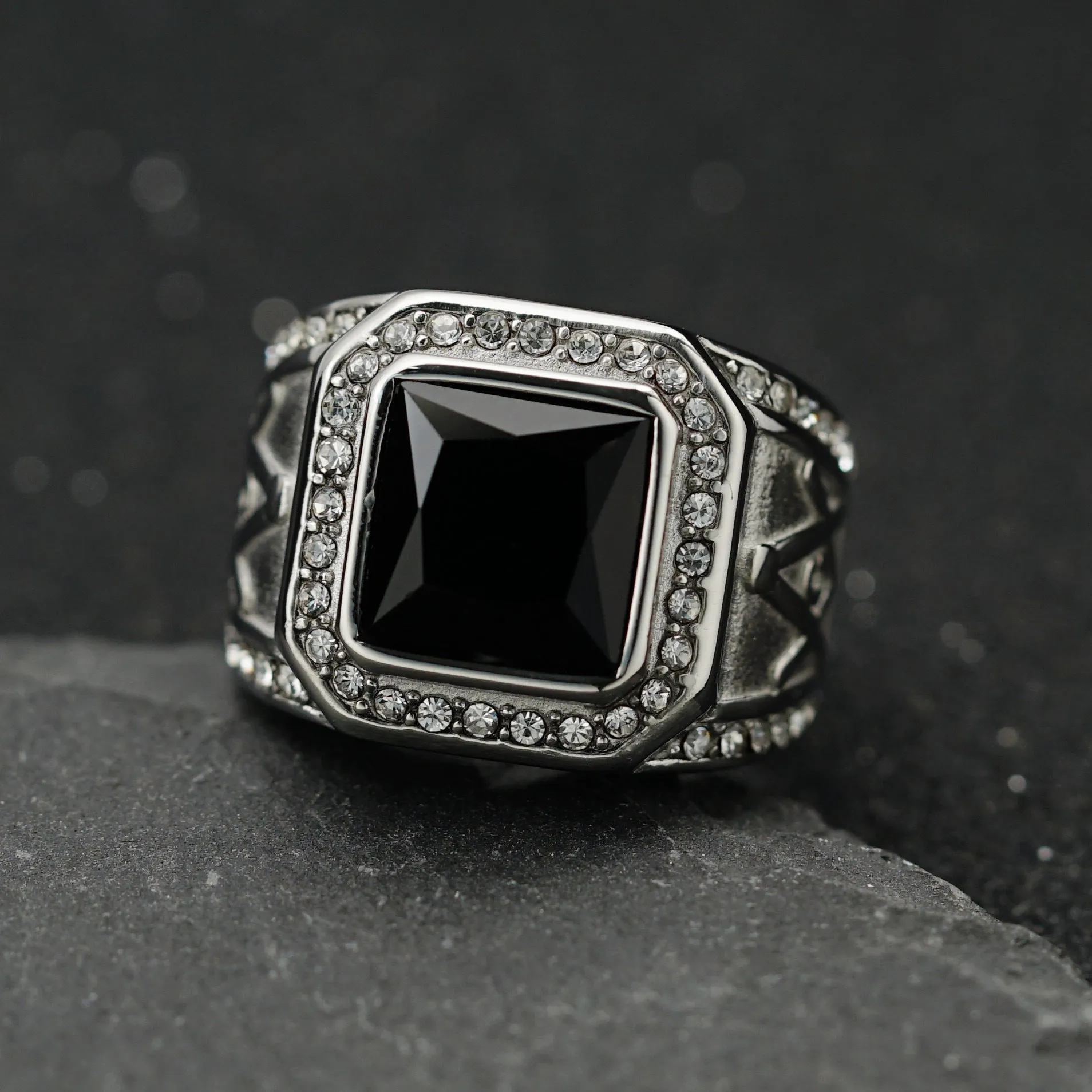 Vintage Gold-plated Gemstone Ring