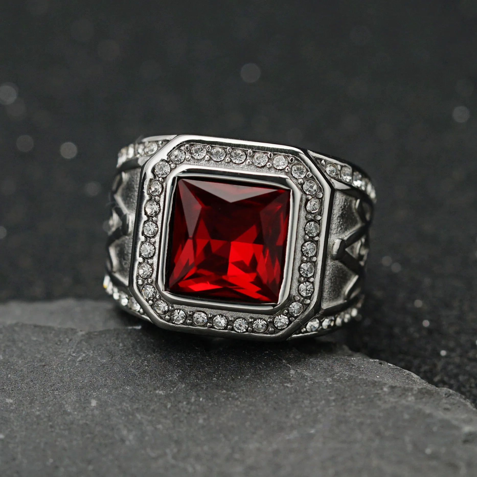 Vintage Gold-plated Gemstone Ring