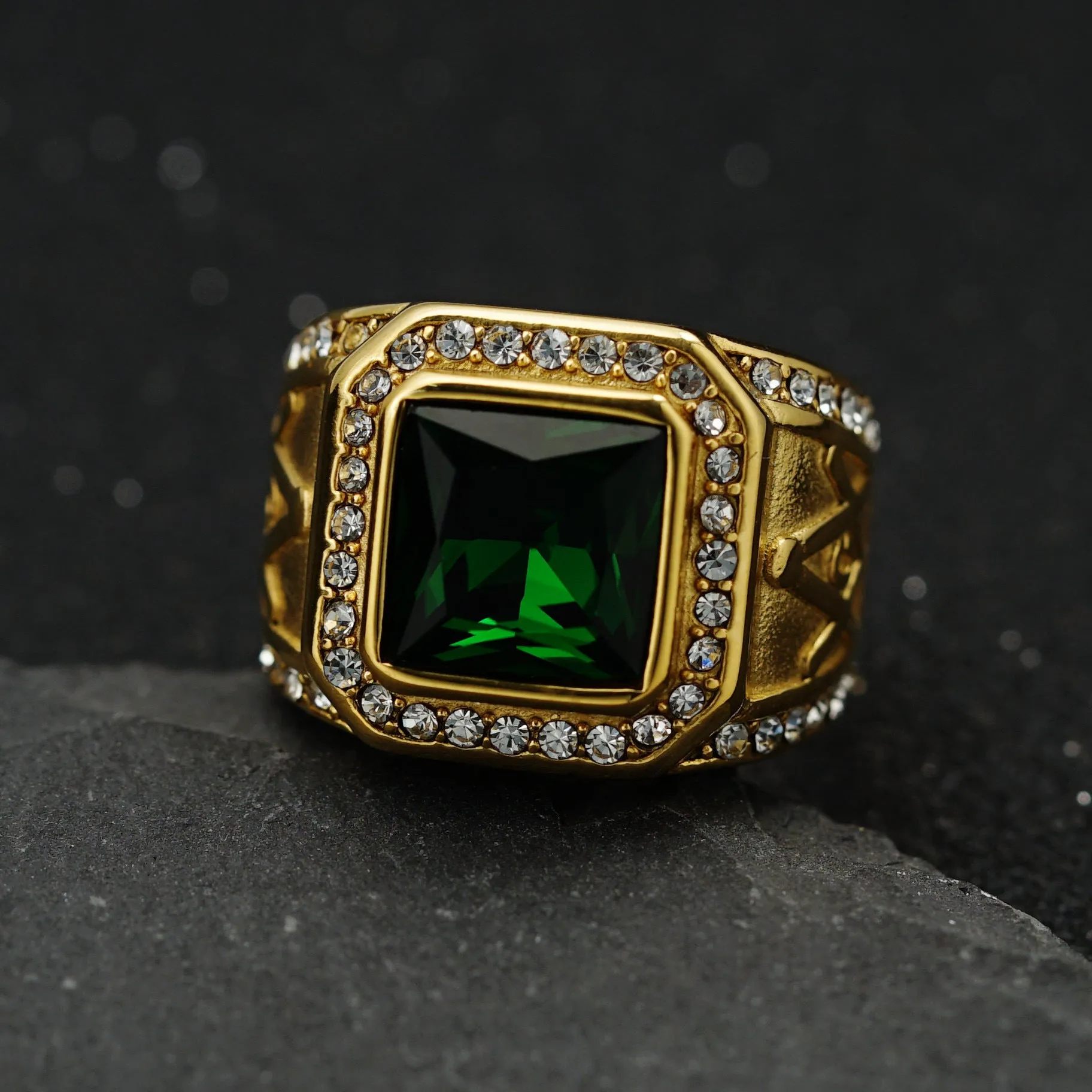 Vintage Gold-plated Gemstone Ring